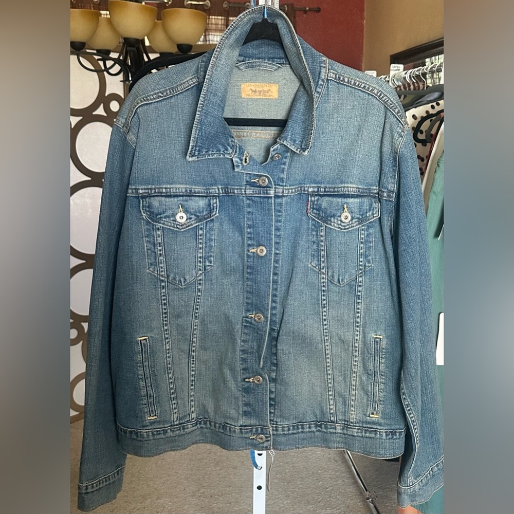 Levi’s Classic Denim Jacket 3X Medium Wash Trucker Button Front - Picture 2 of 10